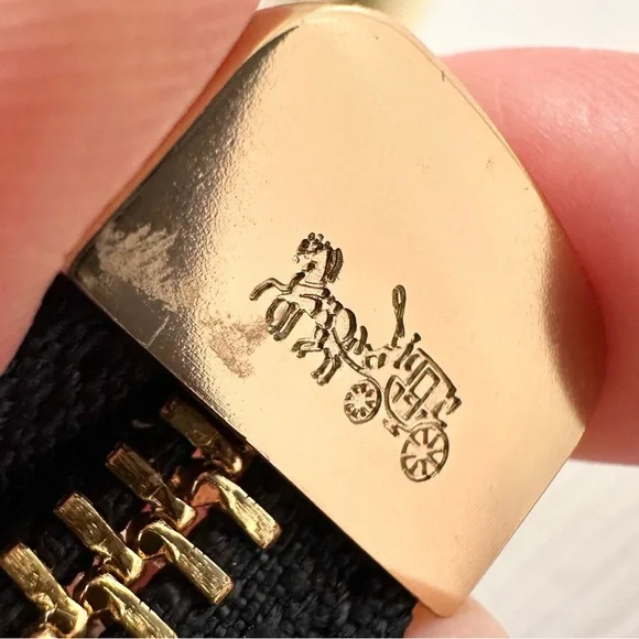 Coach Teri Shoulder Bag Signature Chambray Leather Trim - Picture 13 of 16